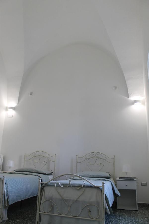 Il Cortile Segreto - Con Parcheggio Privato Apartment Lecce Exterior photo